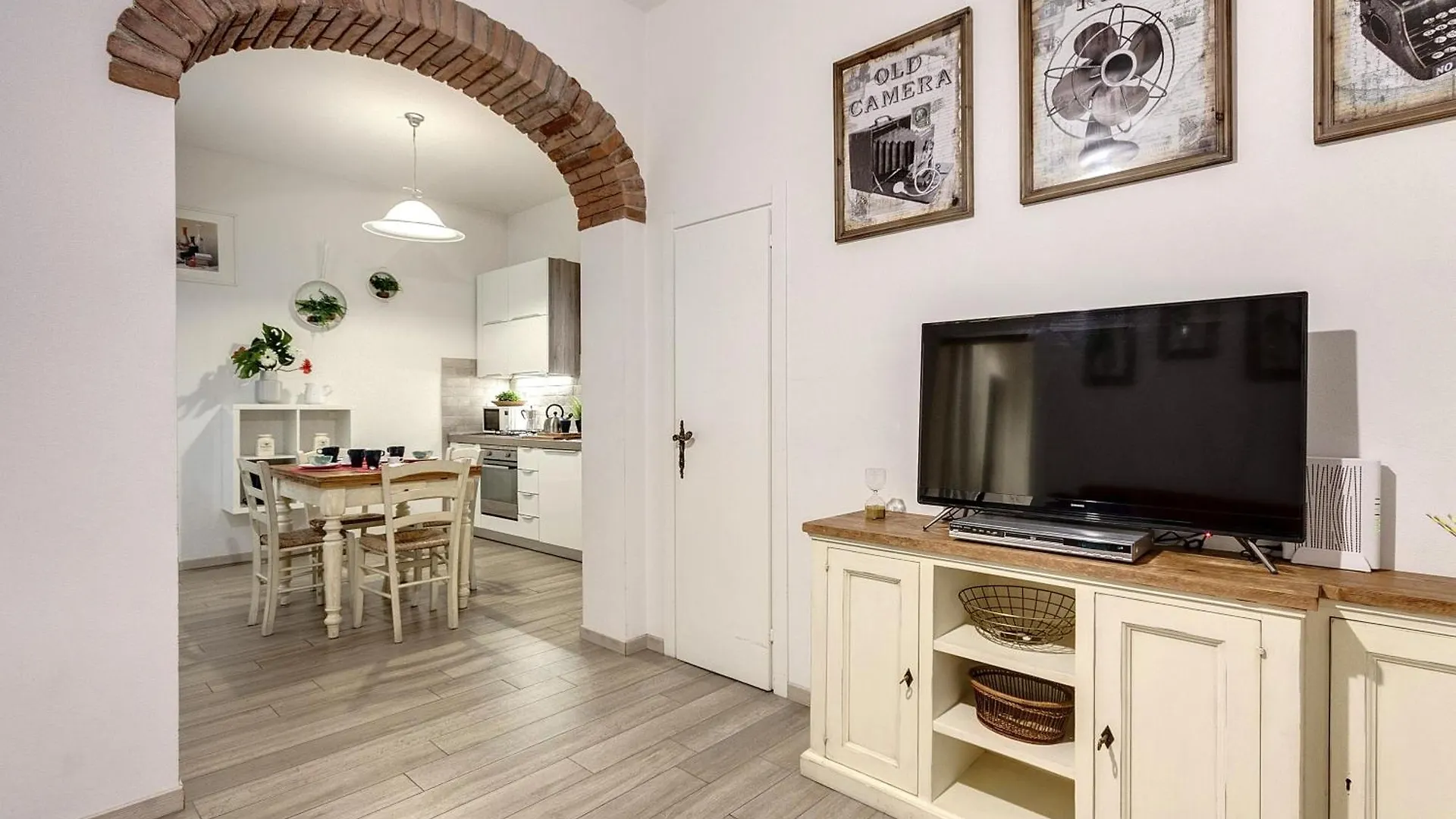 Fiesolana Apartments By Mamo Florence contacts